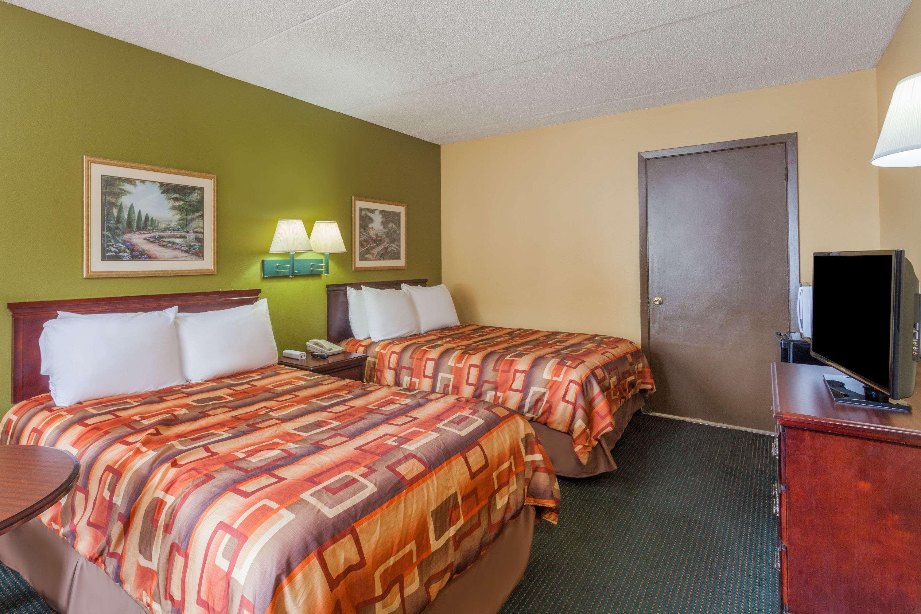 Days Inn By Wyndham Nashville Saint Thomas West Hospital Exteriér fotografie